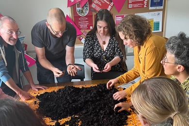 composting school round the table
