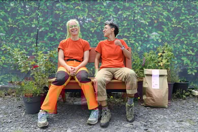 ffin and steph on bench laughing